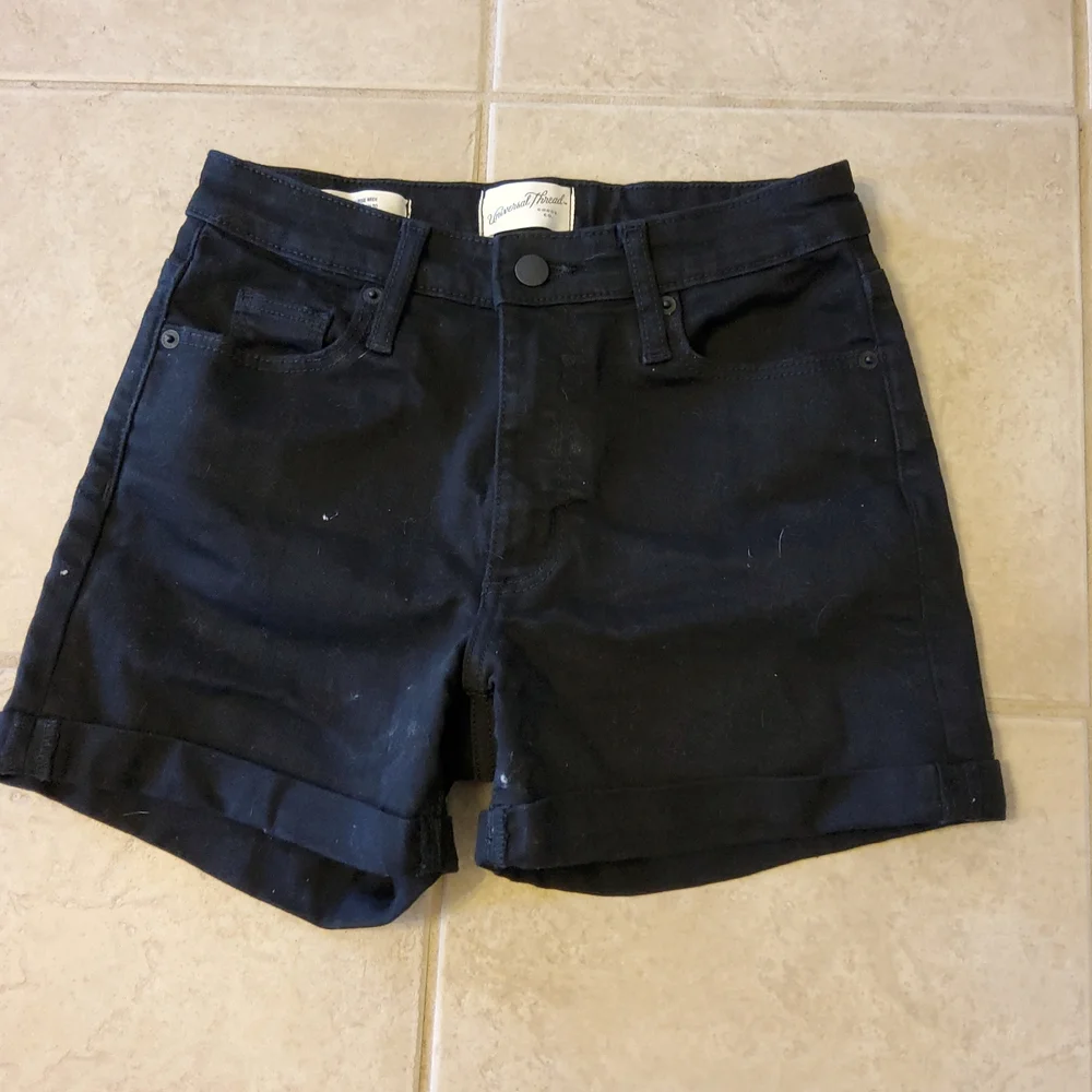High Rise Midi shorts - Picture 1 of 5